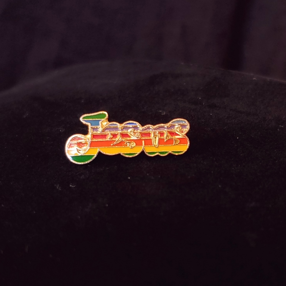Vntg Jesus Rainbow Pin Button Hippie Boho 1970s